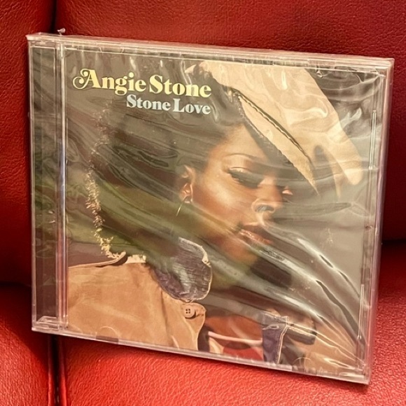 NWOT “Stone Love” CD by Angie Stone released July 2004 was her 3rd Solo Album.. - Picture 2 of 5